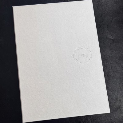 상장케이스 샘플_세로형_화이트_포크르스 SC001279