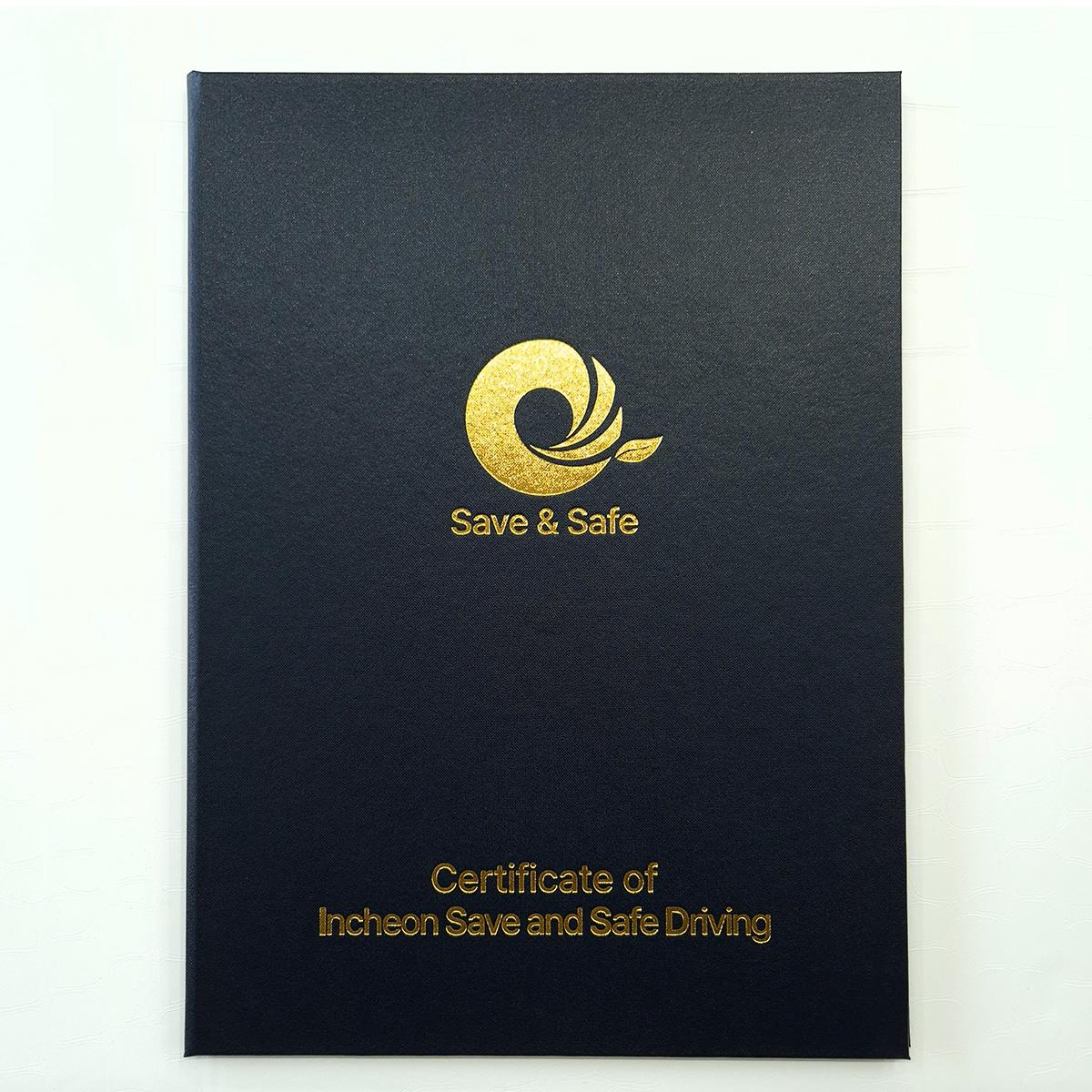 검정 포크르스 상장케이스 세로형 SC002097